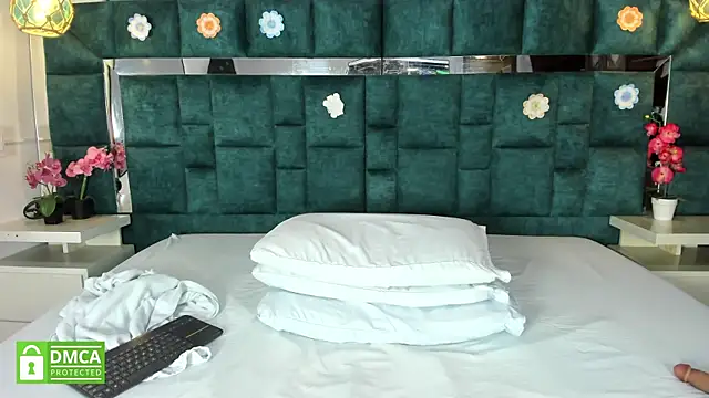 valtira nova online show from January 10, 7:04 pm