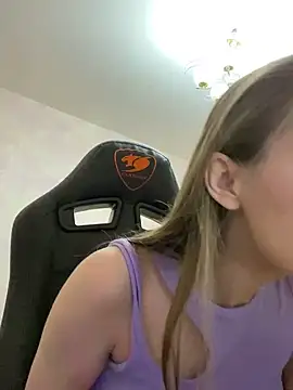 Burning girlss online show from December 20, 1:25 am