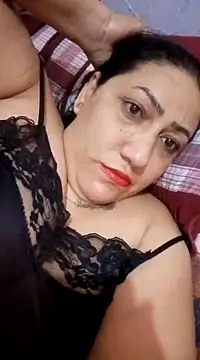 Snapshot of Osha10 chatting on December 6, 7:43 am Osha10 online show from December 6, 7:43 am