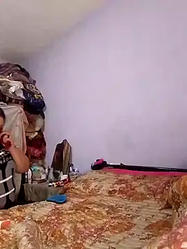 Snapshot of Osha10 chatting on December 8, 12:18 am Osha10 online show from December 8, 12:18 am