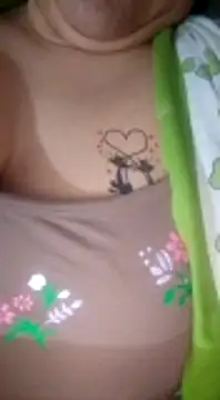 Snapshot of Osha10 chatting on December 31, 1:15 am Osha10 online show from December 31, 1:15 am