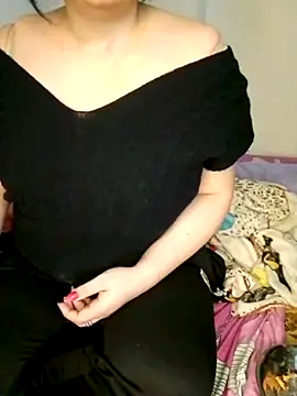 Snapshot of Osha10 chatting on February 2, 5:37 pm Osha10 online show from February 2, 5:37 pm