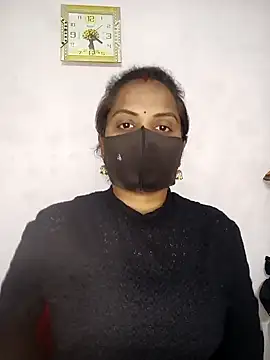 Snapshot of Choclet_bhabhi chatting on January 6, 11:07 am Choclet bhabhi online show from January 6, 11:07 am