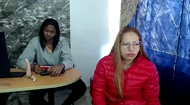 Snapshot of MISSANDRE4 chatting on January 16, 8:25 pm MISSANDRE4 online show from January 16, 8:25 pm