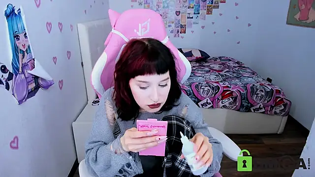 Snapshot of ElizaNik_ chatting on January 30, 10:41 pm ElizaNik online show from January 30, 10:41 pm