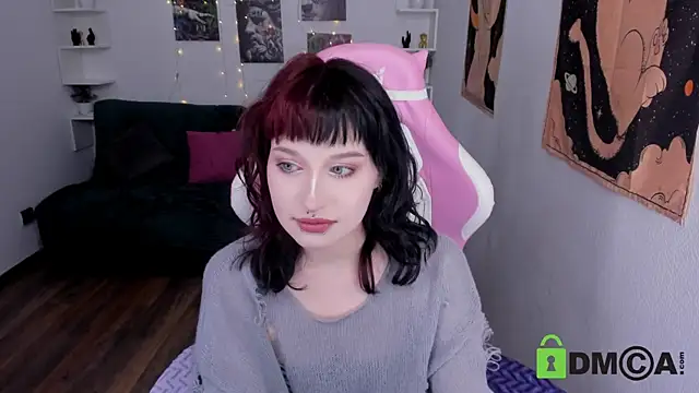 Snapshot of ElizaNik_ chatting on March 9, 12:42 am ElizaNik online show from March 9, 12:42 am