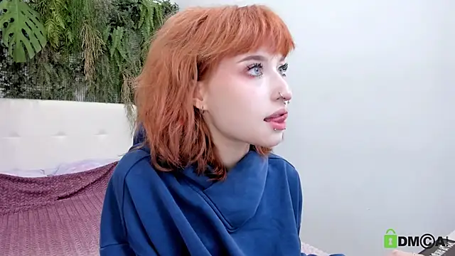 Snapshot of ElizaNik_ chatting on October 2, 8:49 pm ElizaNik online show from October 2, 8:49 pm