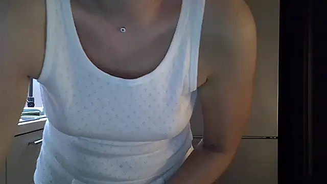 Snapshot of Lucky_Anna chatting on September 15, 9:15 pm Lucky Anna online show from September 15, 9:15 pm