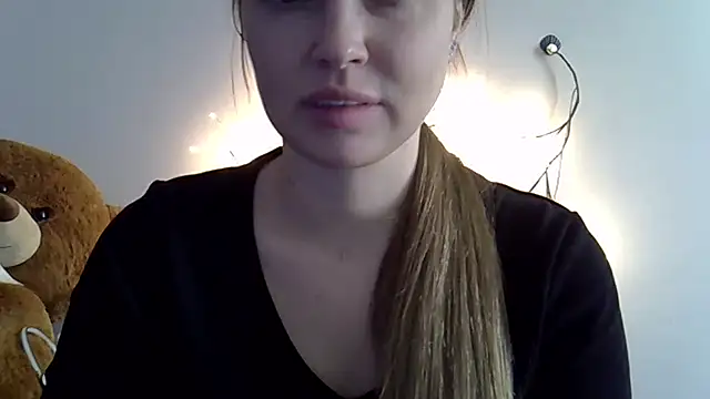 Lucky Anna online show from March 21, 10:42 am