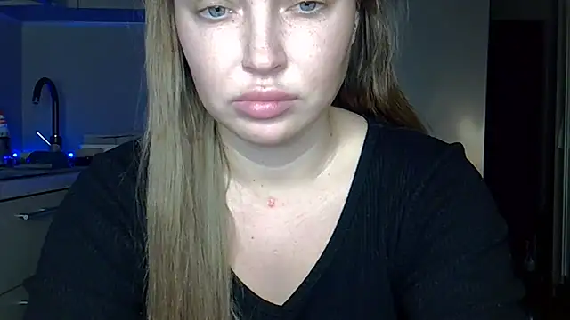 Lucky Anna online show from April 6, 5:58 pm