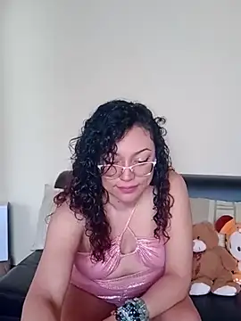 Lunavega1 online show from February 19, 5:20 pm