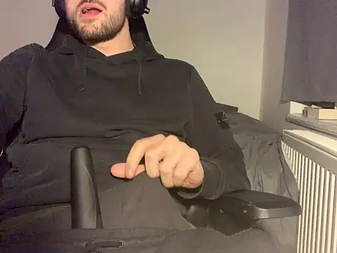 taallguyy 196 online show from February 27, 6:53 pm