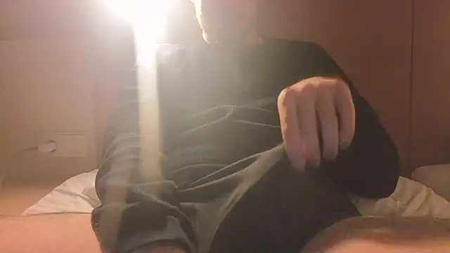 taallguyy 196 online show from September 24, 8:56 pm