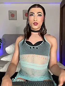 Snapshot of KarolPorttela chatting on March 12, 7:13 am KarolPorttela online show from March 12, 7:13 am