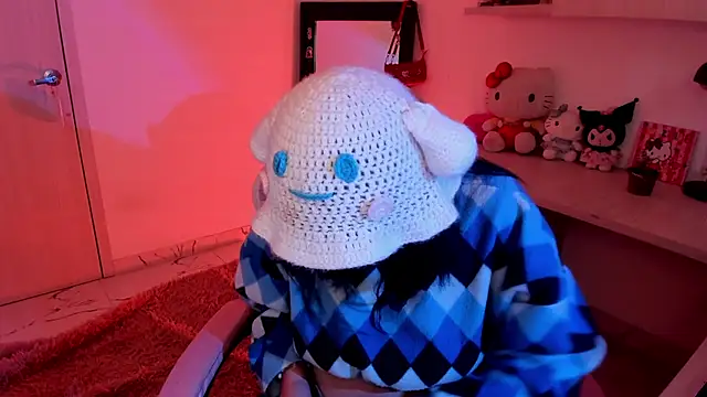 Snapshot of Francesca1_ chatting on January 24, 6:25 pm Francesca1  online show from January 24, 6:25 pm