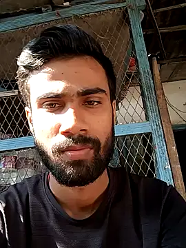 Snapshot of Skinny_Bigass_23 chatting on December 28, 5:55 am Skinny Bigass 23 online show from December 28, 5:55 am