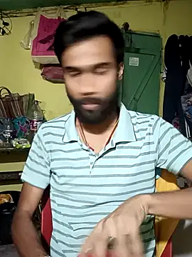 Snapshot of Skinny_Bigass_23 chatting on December 30, 10:53 am Skinny Bigass 23 online show from December 30, 10:53 am