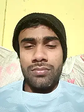 Snapshot of Skinny_Bigass_23 chatting on February 19, 6:54 pm Skinny Bigass 23 online show from February 19, 6:54 pm