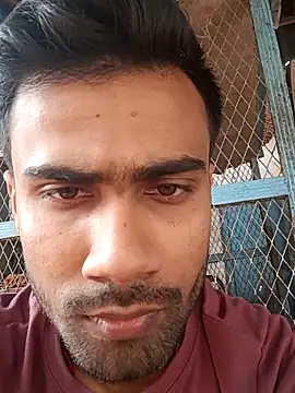 Snapshot of Skinny_Bigass_23 chatting on March 7, 7:19 am Skinny Bigass 23 online show from March 7, 7:19 am