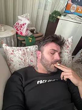 hot man eray online show from February 21, 10:28 am