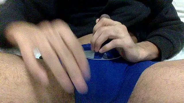 Snapshot of cuckoldmygf chatting on February 15, 5:51 am cuckoldmygf online show from February 15, 5:51 am