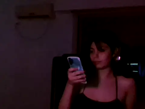 candycamiila online show from February 19, 7:17 am