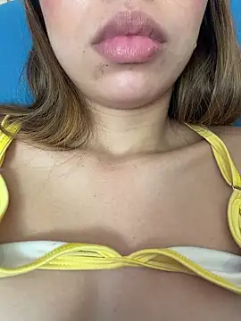 Aaliyah Salma online show from July 12, 6:59 am