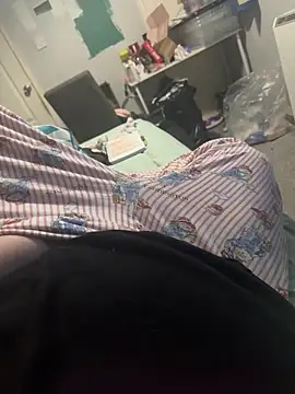 AmberTaylorXxx online show from December 14, 4:01 pm