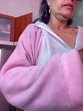 Snapshot of Goddess-Love- chatting on April 23, 12:29 pm Goddess-Love- online show from April 23, 12:29 pm