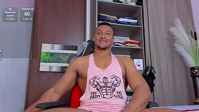 AnthonyWhite24 online show from April 1, 7:44 pm