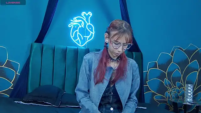 Lunamistyc online show from November 27, 8:00 pm