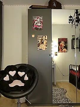 desiree-doux online show from February 11, 8:58 pm