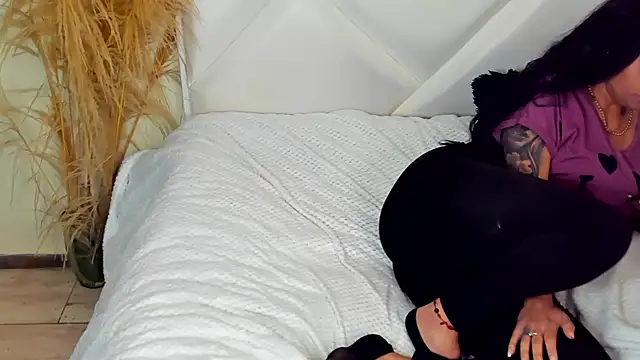 ScarlethNatasha online show from October 2, 4:41 am