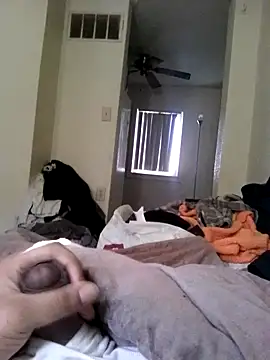 Snapshot of dvaughn3117 chatting on February 13, 6:48 pm dvaughn3117 online show from February 13, 6:48 pm