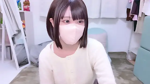 aki zzz online show from October 18, 3:31 am