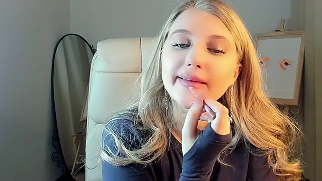 Evacadooo online show from January 30, 2:38 am