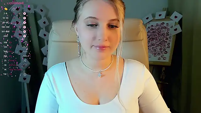 Evacadooo online show from February 24, 2:19 am