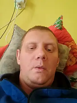 Snapshot of Osmon chatting on January 6, 12:46 pm Osmon online show from January 6, 12:46 pm