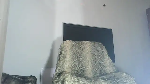 kisandgioni online show from January 12, 1:05 pm