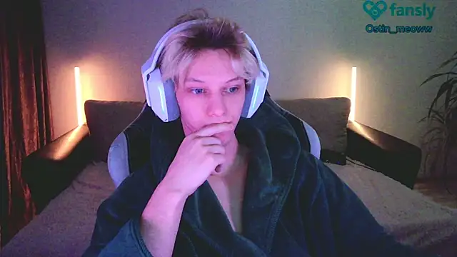 Ostin meow online show from January 27, 2:46 pm