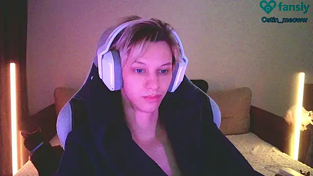 Ostin meow online show from February 24, 1:21 pm