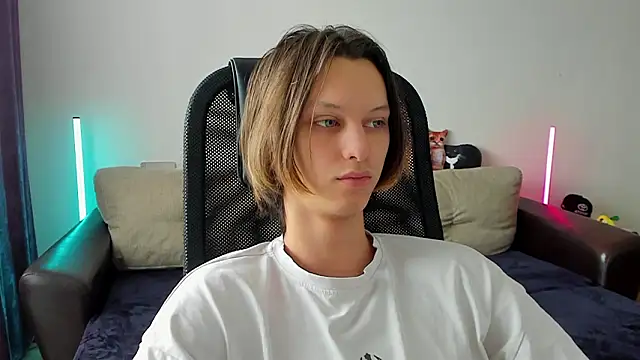 Ostin meow online show from March 24, 9:36 am