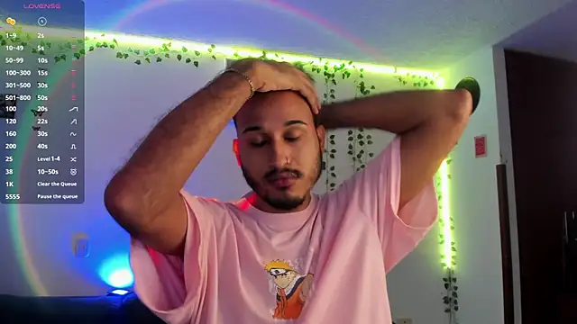 Snapshot of Raf_brunette chatting on January 4, 12:38 pm Raf brunette online show from January 4, 12:38 pm