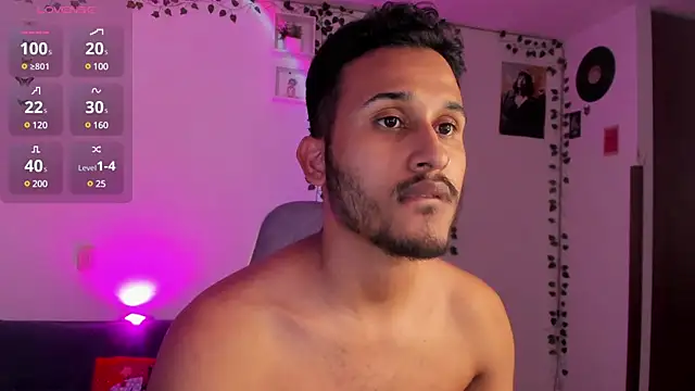 Snapshot of Raf_brunette chatting on January 6, 10:05 pm Raf brunette online show from January 6, 10:05 pm