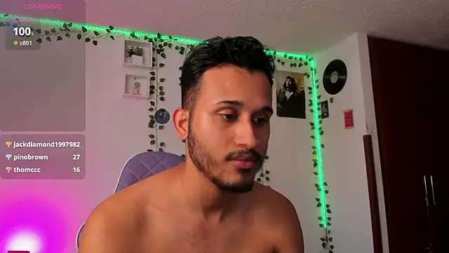 Snapshot of Raf_brunette chatting on January 9, 1:02 pm Raf brunette online show from January 9, 1:02 pm