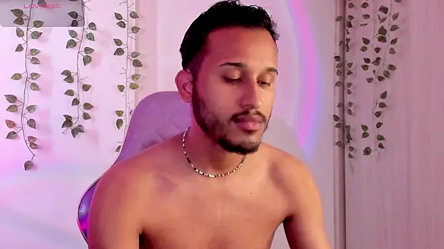 Snapshot of Raf_brunette chatting on September 26, 11:03 am Raf brunette online show from September 26, 11:03 am