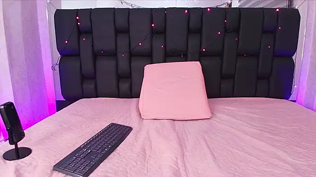 canela oss online show from February 20, 11:53 am