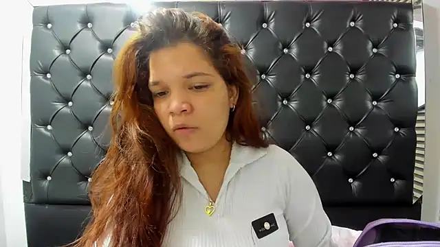 MelanyCarter18 online show from December 2, 2:45 pm