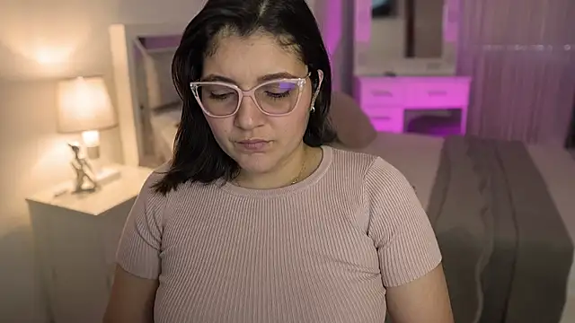 Camilaa bueno online show from January 3, 10:19 pm