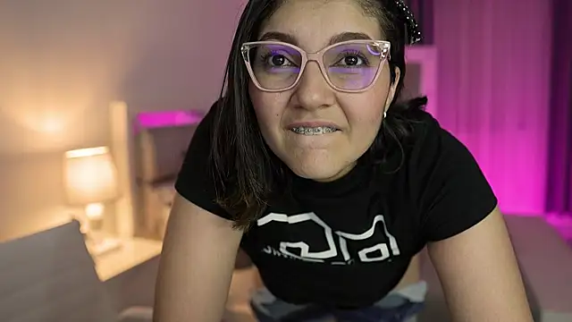 Camilaa bueno online show from January 12, 12:49 am